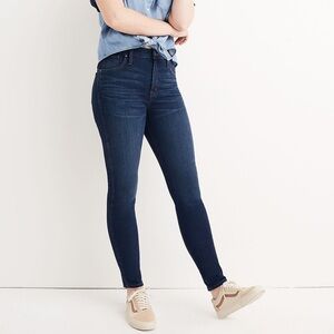 10" High-Rise Skinny Jeans in Hayes Wash
